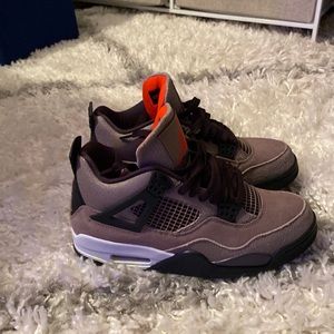 Jordan 4 taupe haze